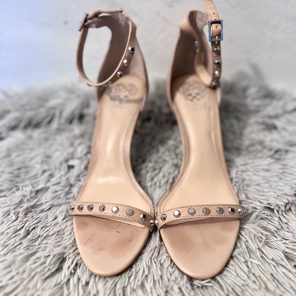 Vince Camuto Studded Beige Cream Color High Heels Size 7.5 - Picture 8 of 8